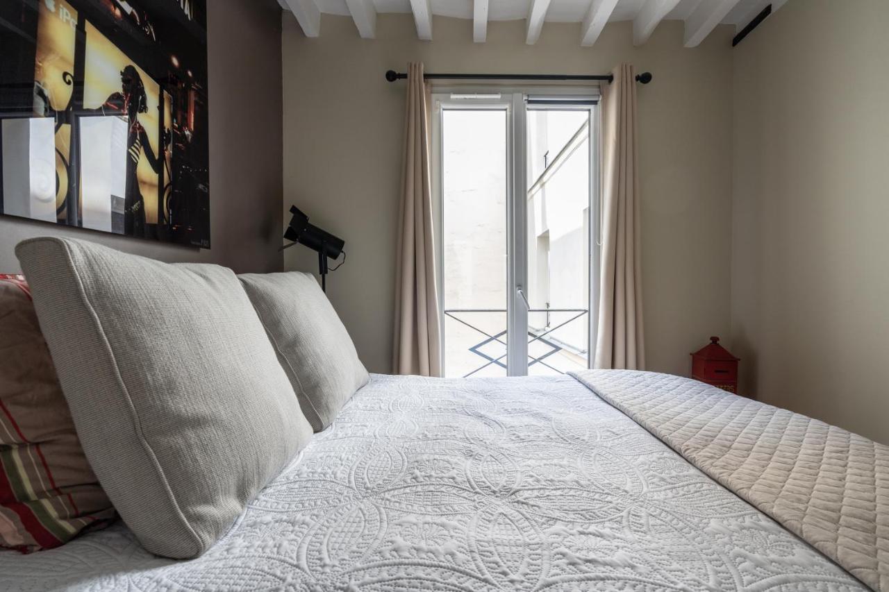 Room In Apartment - Cosy Place In The Hear Of פריז מראה חיצוני תמונה